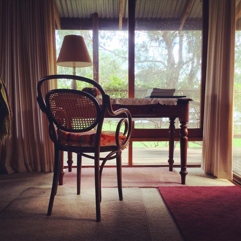 The Burrow At Wombat Bend Villa Dixons Creek Room photo