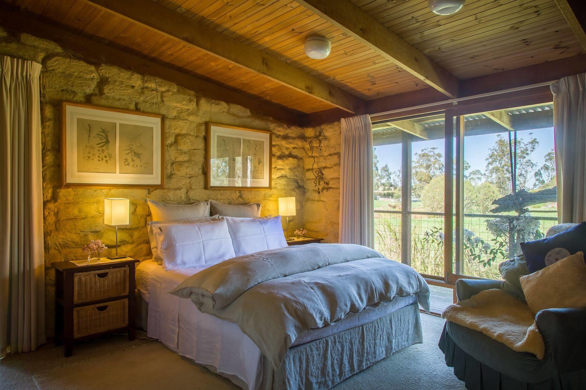 The Burrow At Wombat Bend Villa Dixons Creek Exterior photo
